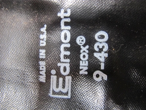 (260) RUBBER SHOULDER GLOVES. LOADING & HANDLING FEE $15-4223